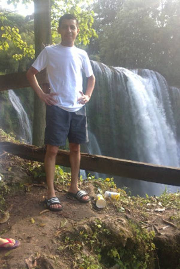 Aficionados de Diez, nos envían sus fotos desde varios lugares.