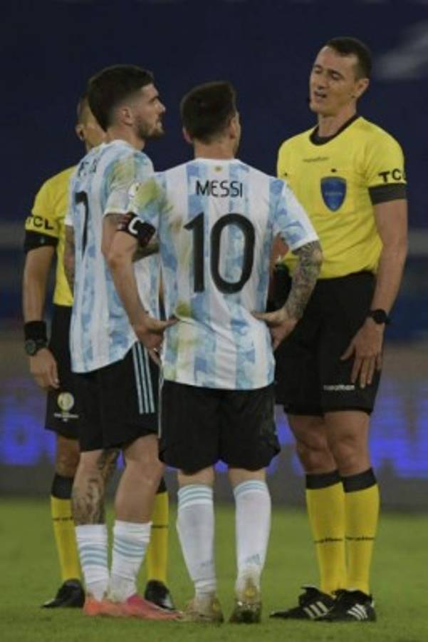 No se vio en TV: El homenaje de Messi a Maradona, el gesto de Vidal y el nuevo récord de Leo