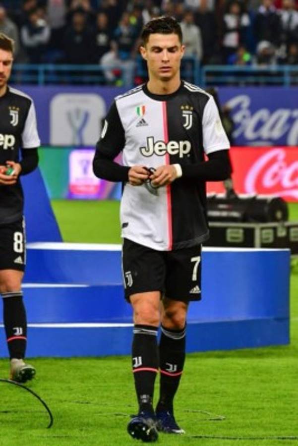 La decepcionante reacción de Cristiano Ronaldo al recibir la medalla de subcampeón