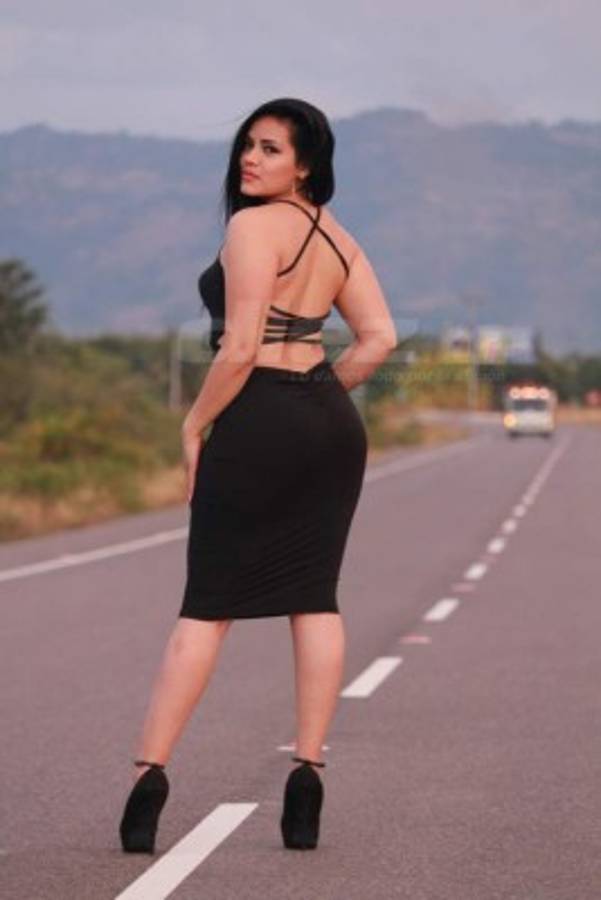 Pamela Canales, la lindura que trabaja con Motagua pero es aficionada de Olimpia