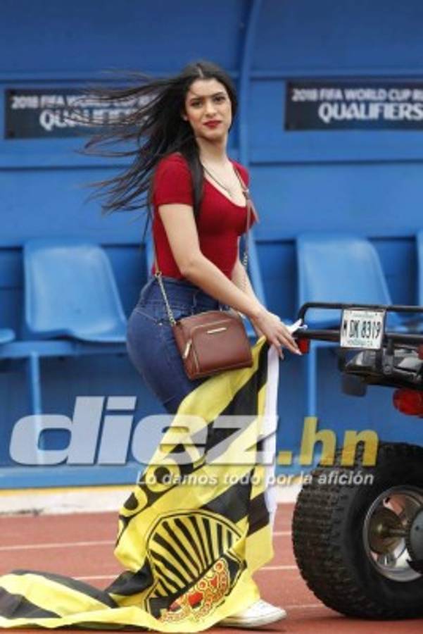 ¡ESPECTACULARES! Las bellezas que adornaron la final Real España - Motagua