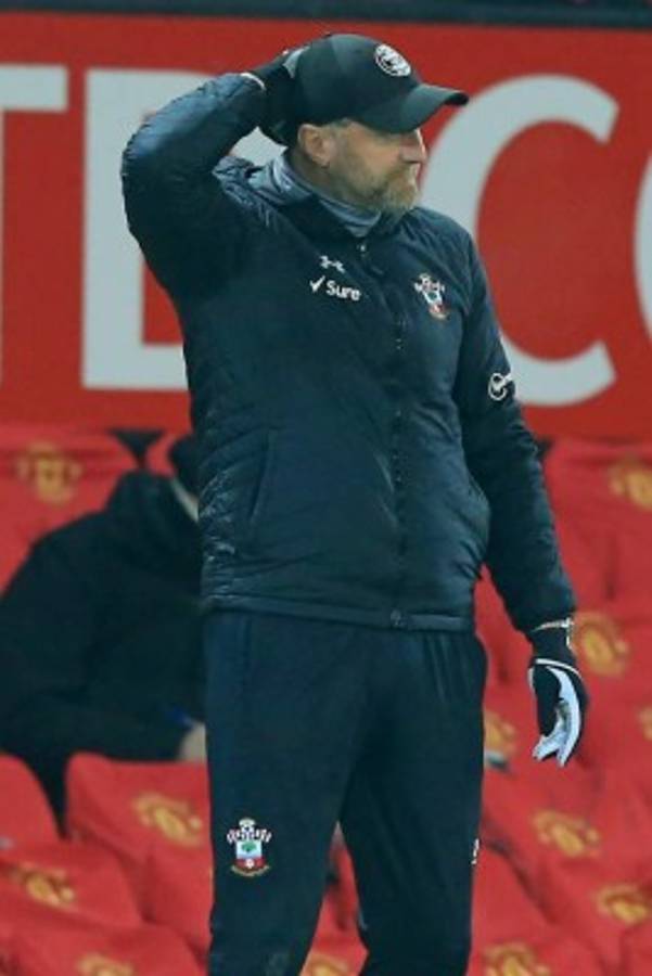 Hundidos y devastados: Así quedaron los futbolistas del Southampton tras la paliza del Manchester United