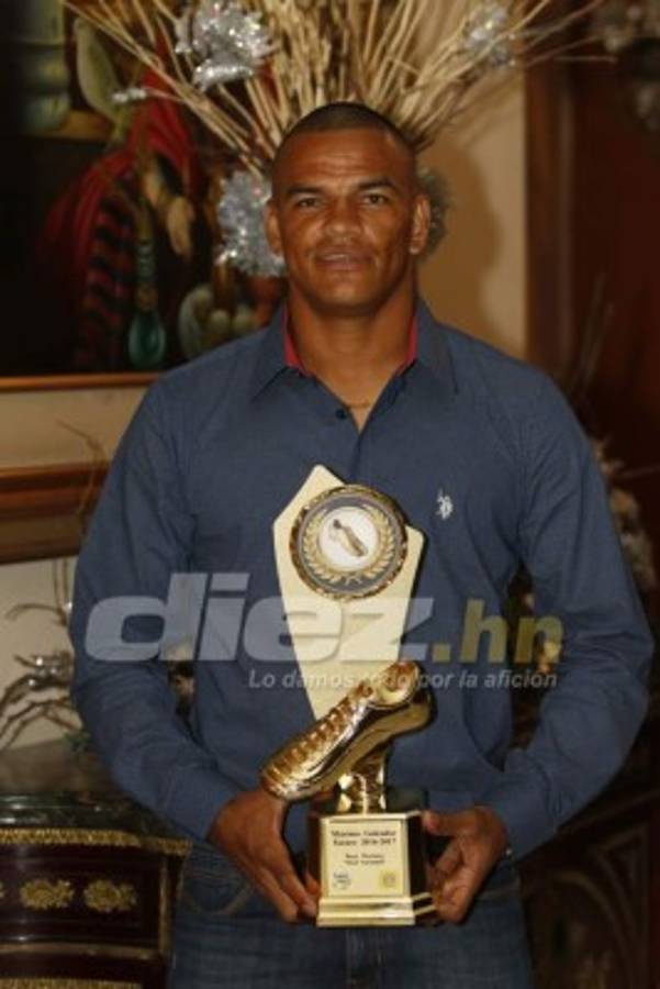 Las imágenes de la premiación de Liga Nacional y presentación de la copa