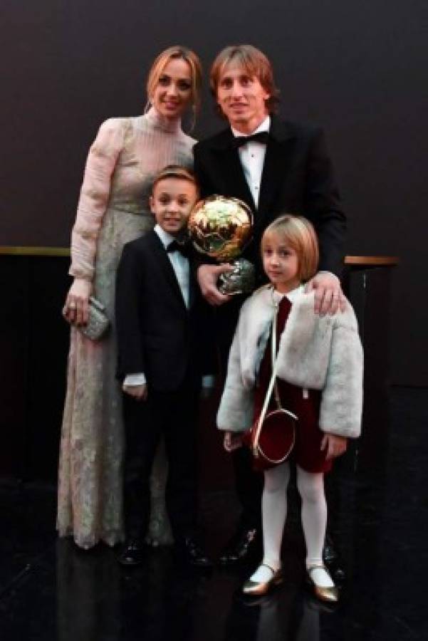 Balón de Oro 2018: El beso de Griezmann con Mbappé y la belleza de Ada Hegerberg