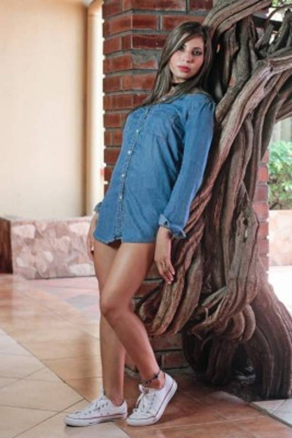 ¡ESPECTACULAR! Las chicas más guapas que posaron para DIEZ en 2016