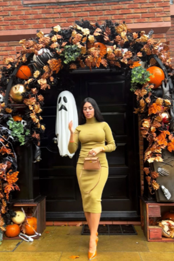 Brujas, fantasmas y calaveras: así luce la mansión del terror de Cristiano Ronaldo para Halloween