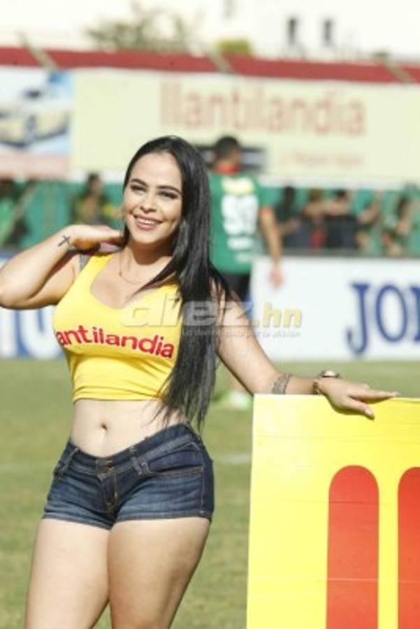 ¡MAMIS! Las chicas que iluminaron con su belleza el estadio Yankel Rosenthal