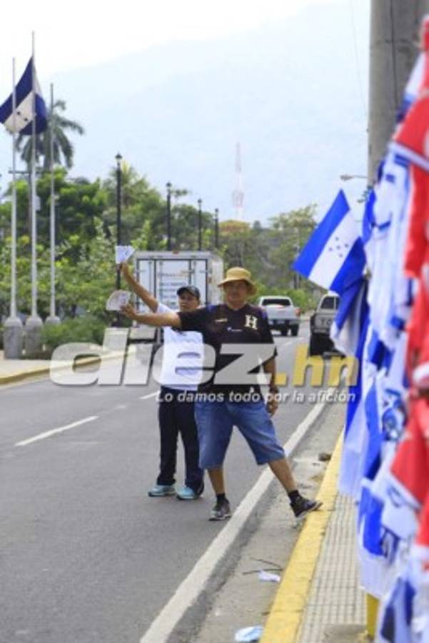 El ambiente en las afueras del Morazán a horas del Honduras-Costa Rica
