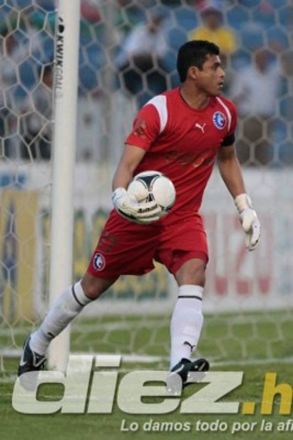 Algunos grandes jugadores hondureños que no lograron salir al extranjero