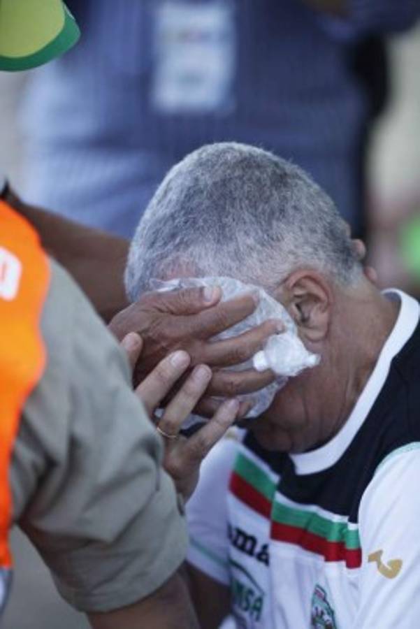 Las 'rabietas' más recordadas de los entrenadores hondureños por las que fueron expulsados