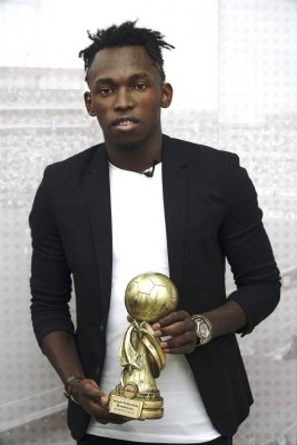 MERCADO: Baja en Real España y Eddie Hernández con dos pretendientes