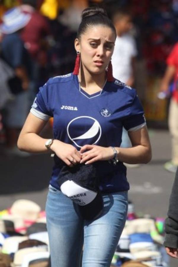 EN FOTOS: Tegucigalpa vive una fiesta previo a la final Motagua-Real España