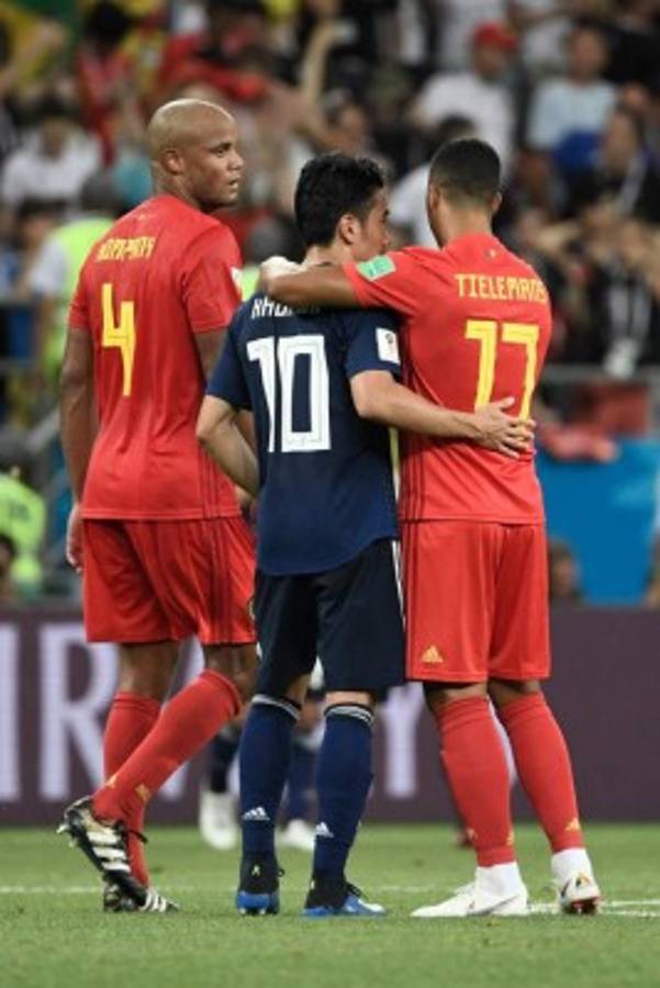 NO SE VIO EN TV: Besote en las gradas y el llanto de Japón tras quedar fuera de Rusia 2018