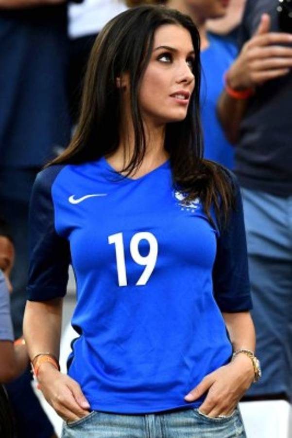 MUÑECA: Ludivine Kadri, la hermosa aficionada que llega para enamorar Italia