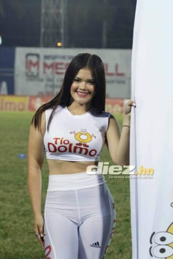 ¿Quién es? Nuevo rostro femenino de TVC y las preciosas modelos en el Real España-Vida