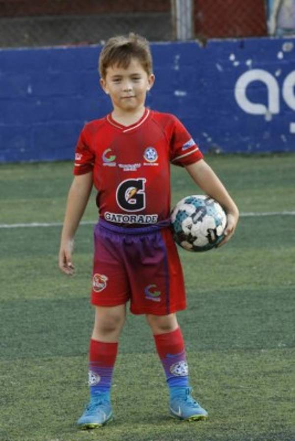 ¡FUTURO! Un holandés, el hijo de Emil y el de Guifarro brillan en las menores