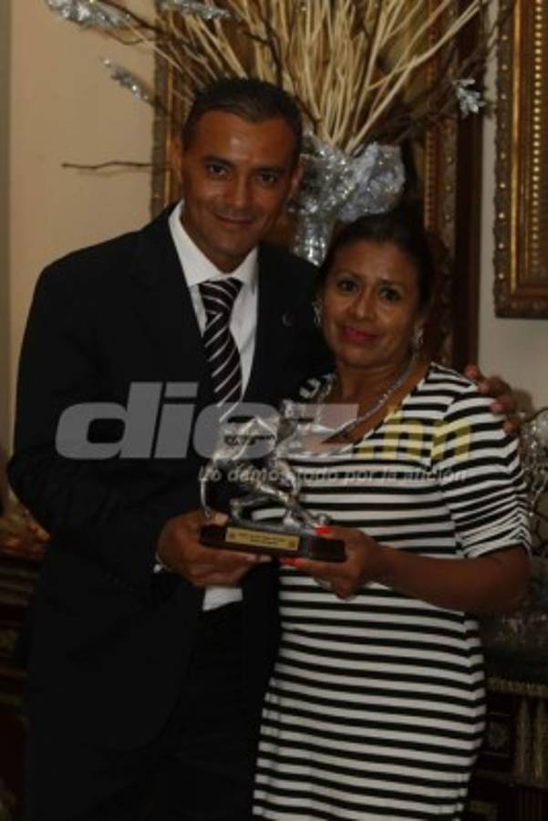 Las imágenes de la premiación de Liga Nacional y presentación de la copa