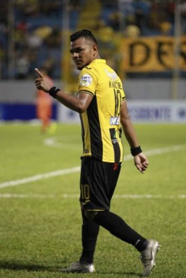 ¡Por el invicto! El once que mandaría 'Tato' con su Real España ante Olimpia