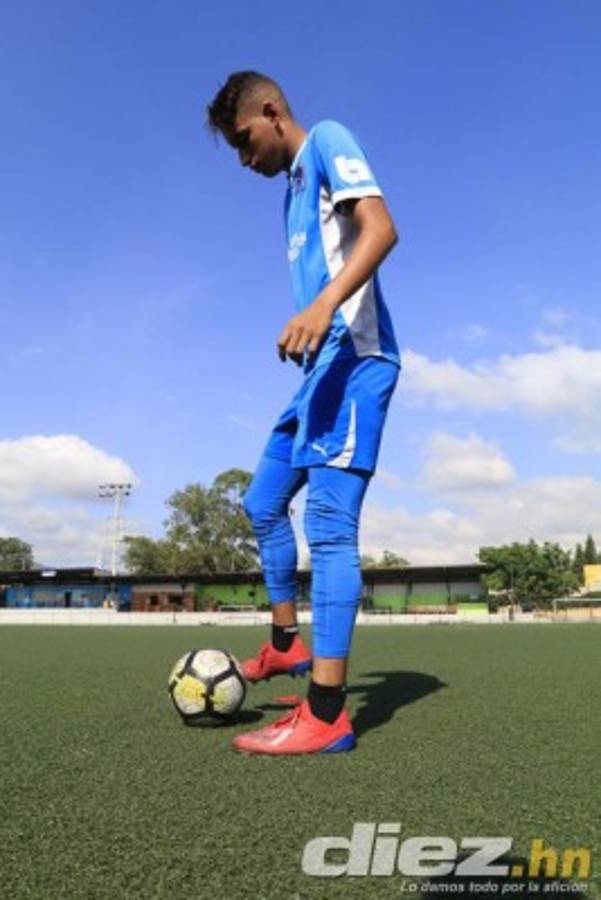 Entregado a Dios, amante de las baleadas y muy disciplinado: Así es Wilmer Neal Junior, hijo del 'Matador'