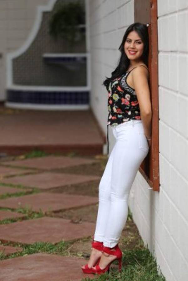 Francis Espinal, sueña con trabajar en CNN y con entrevistar a Messi