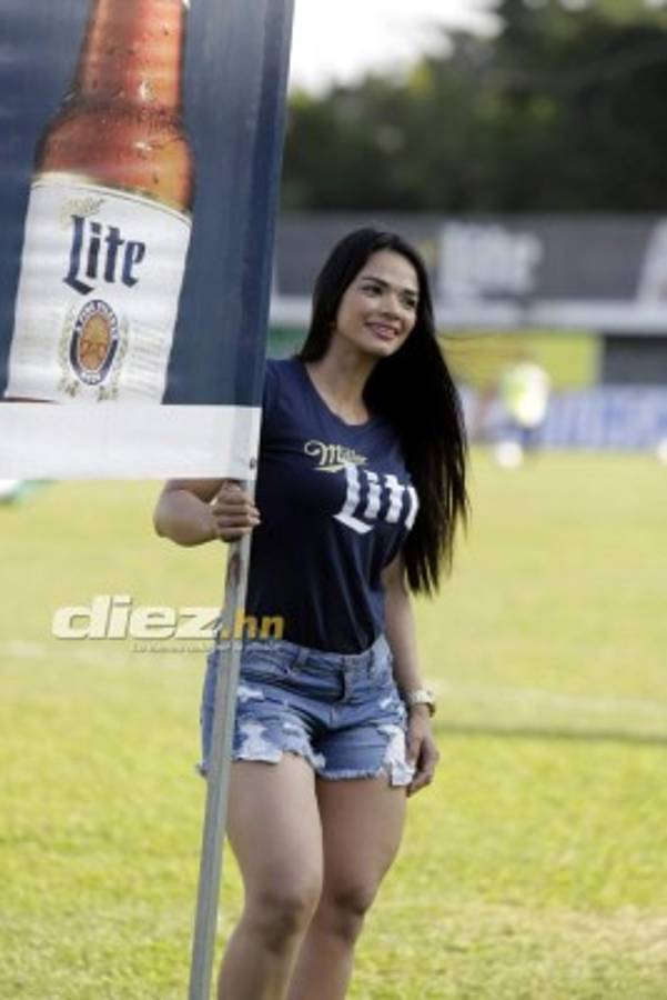 ¡Solo bellezas! El Yankel Rosenthal se viste de gala y nos muestra a sus niñas lindas