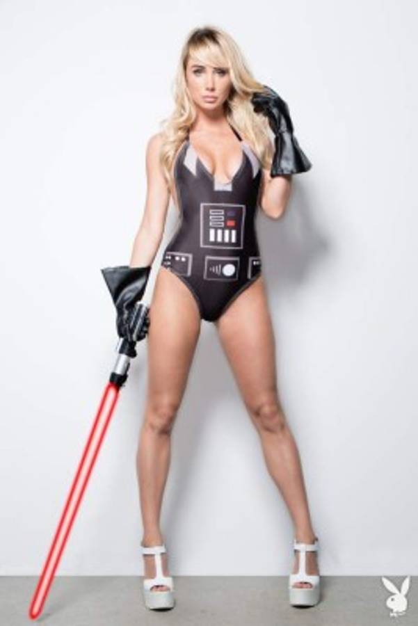 Sara Underwood: Modelo, actriz, y jugadora profesional de Poker