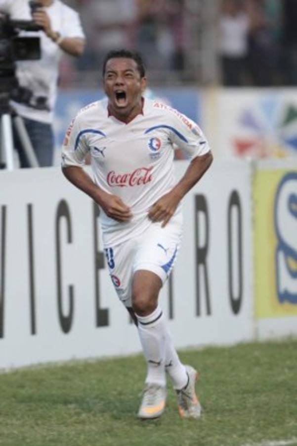 ¡Seis están retirados! Boniek García elige al 11 ideal de Olimpia que le gustaría dirigir