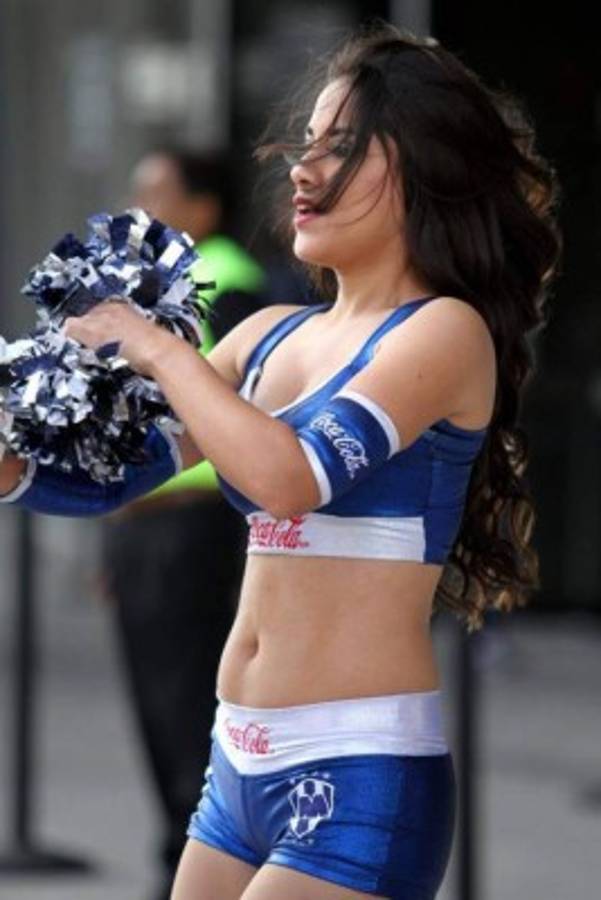 Las infartantes Rayaditas que apoyan a Alberth Elis y al Monterrey