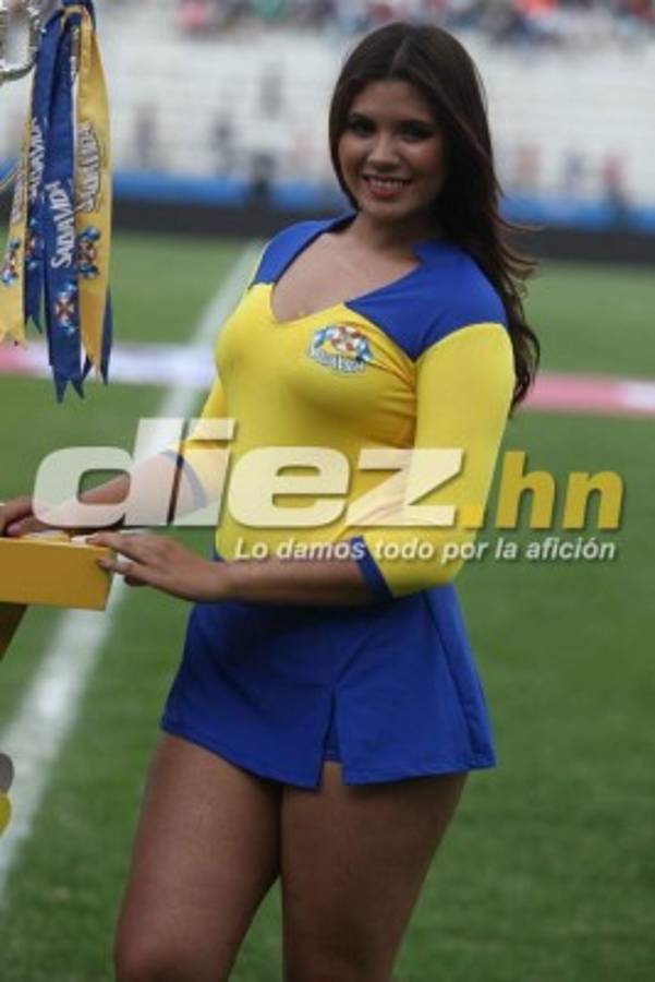 ¡Espectaculares! Las bellezas que llegaron al Nacional para adornar el clásico Olimpia-Motagua