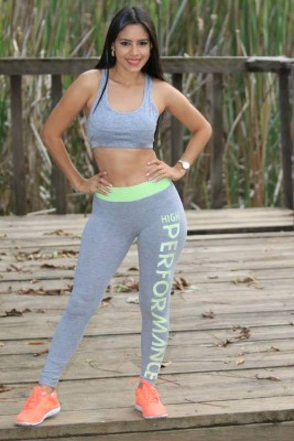 ¡Hermosa! Así es Annia, la gran fan del Olimpia y de Carlo Costly