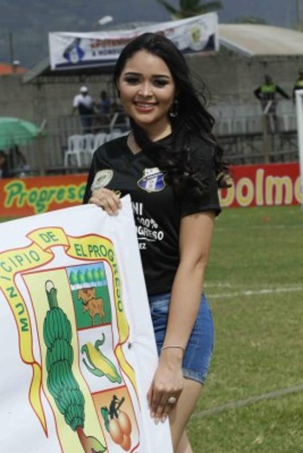 FOTOS: Las bellas chicas en el Yankel Rosenthal y en el Humberto Micheletti