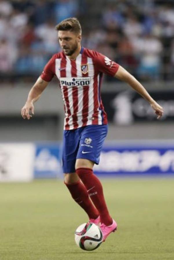 ¡Con ex del Real Madrid! El 11 ideal de jugadores que están sin equipo en este mercado de fichajes