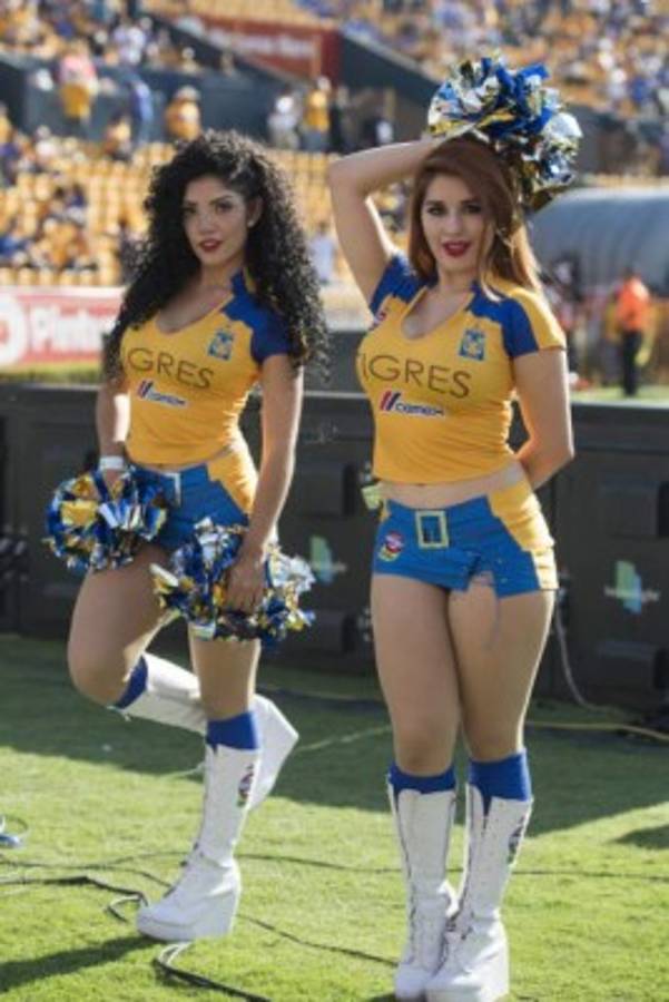 ¡MAMACITAS! En México dejan de ver los partidos por estas hermosas distracciones