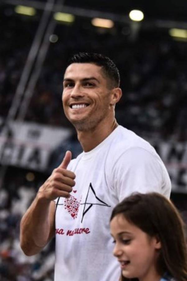Así recibieron a Cristiano Ronaldo en su primer juego con la Juventus en el Allianz Stadium
