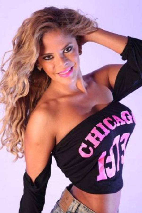 FOTOS: Así es Simone Villar, la bella paraguaya que cautivó en la Copa América