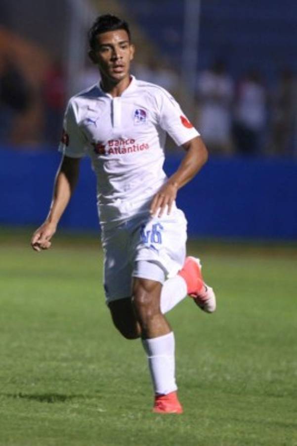 ¡Lesiones! Nahún Espinoza hará varios cambios con Olimpia ante Platense