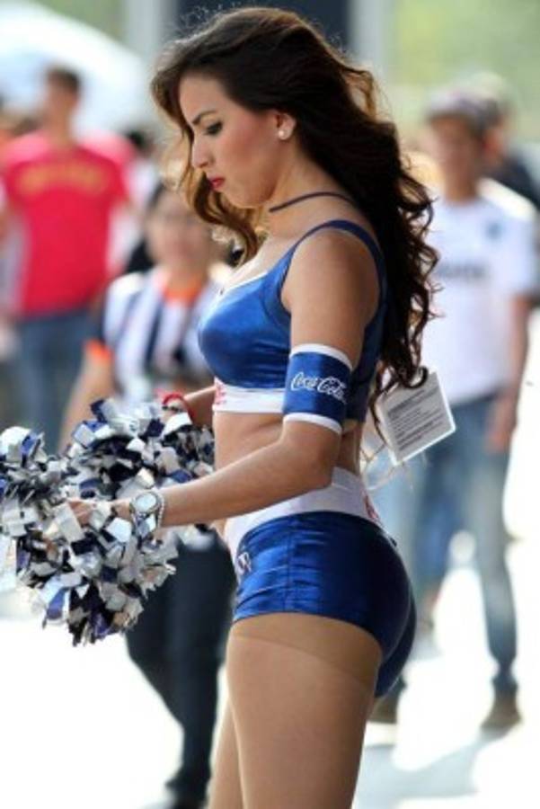 Las infartantes Rayaditas que apoyan a Alberth Elis y al Monterrey