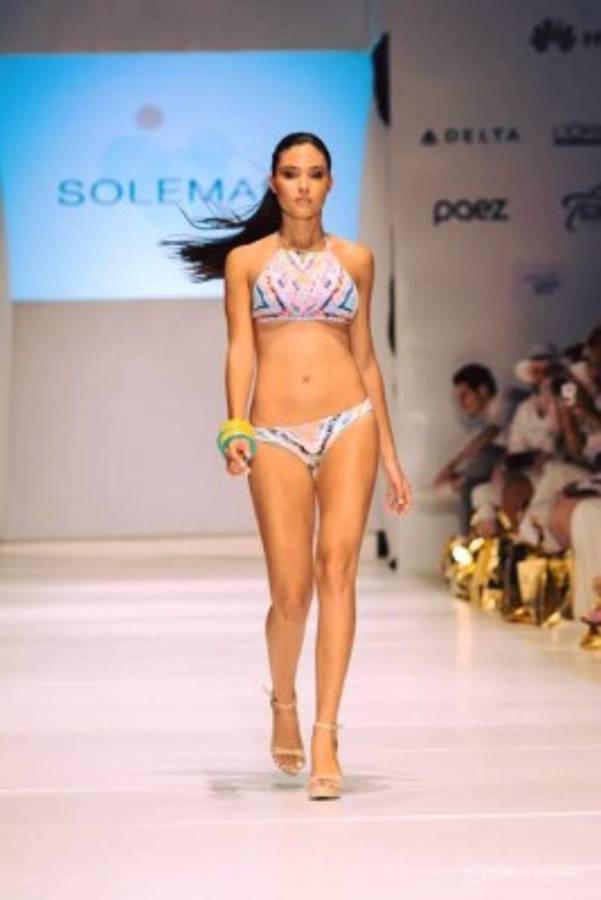 ¡El otro clásico centroamericano! Las bellas periodistas de Costa Rica y Honduras  