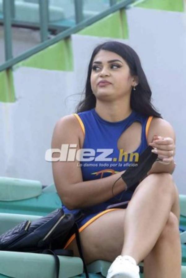 ¿Qué guardó en su falda? Las bellezas que robaron miradas en el Yakel en el arranque de la Fecha 13