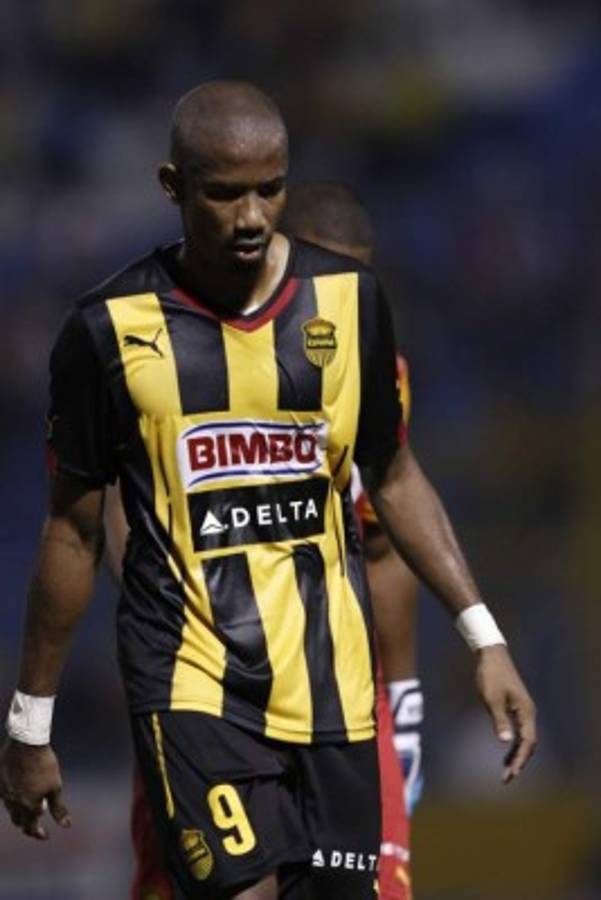 TOP: Este es el 11 de jugadores hondureños que están en paro