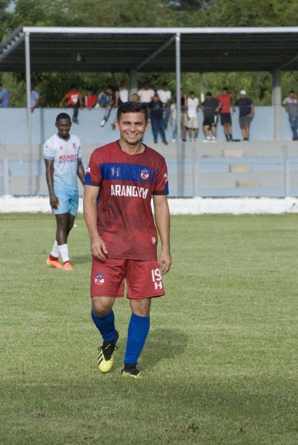 20 futbolistas que creíste retirados, pero jugarán en la Liga de Ascenso de Honduras en esta temporada