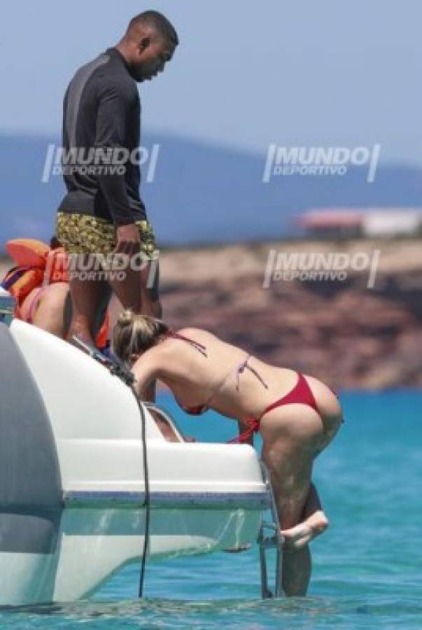 ¿Quién era? La sexy rubia con la que Malcom fue visto en Ibiza