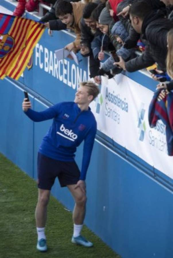 El gran gesto de Lionel Messi con varios niños, la selfie y la burla de Vidal en Barcelona