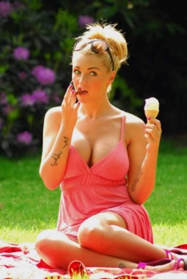 Las 20 mujeres que han vuelto locos a los futbolistas