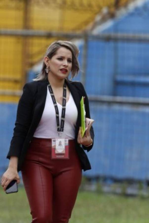 Las lindas chicas que robaron suspiros en el clásico Olimpia-Motagua en el Olímpico