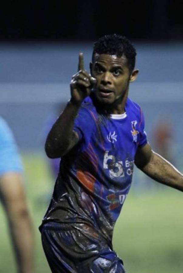 Fichajes: Motagua anuncia altas y se pronuncia sobre Carlos Discua; Minas se queda sin DT