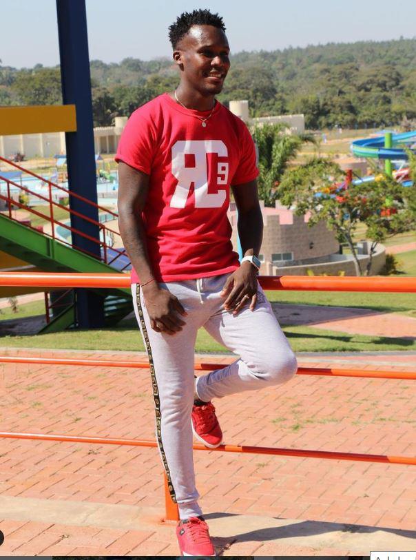 El lado más solidario de Rubilio Castillo: regaló alimentación a las personas en emergencia del Hospital Escuela