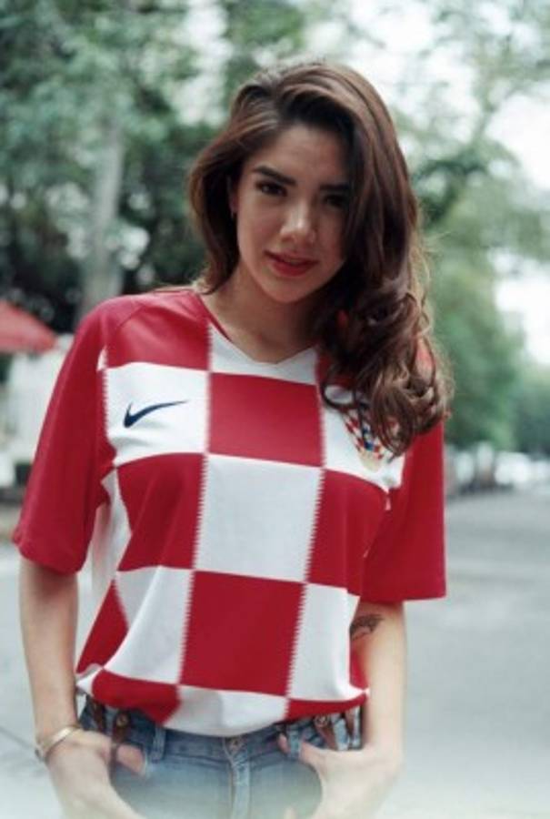 ¡Corazón dividido! La guapa presentadora mexicana, Mich Pérez, no sabe a quién apoyar en la final