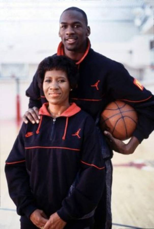 El contrato millonario que rechazaba Michael Jordan y que le cambió la vida gracias a su madre