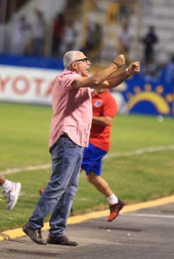 Curiosas: Eufórico festejo de Keosseián y la bronca en las gradas del Nacional